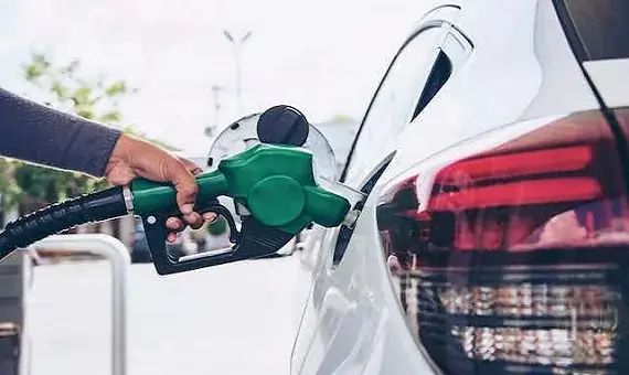 Insufficient Fuel which causes a car turns off while driving